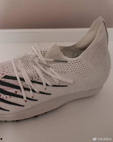 最新跑鞋爆料图片高清壁纸,揭秘最新爆料高清壁纸中的跑鞋设计亮点